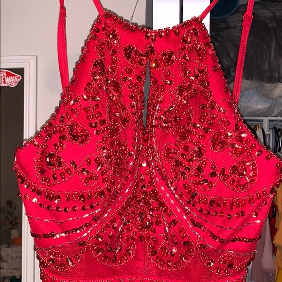 Red prom dress with jewels - Picture 4 of 5